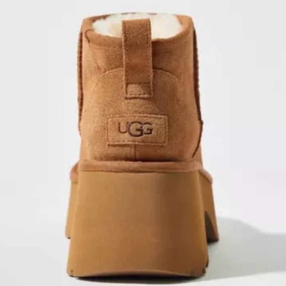 UGG CLASSIC ULTRA MINI NEW HEIGHTS Size 9 - Picture 2 of 7